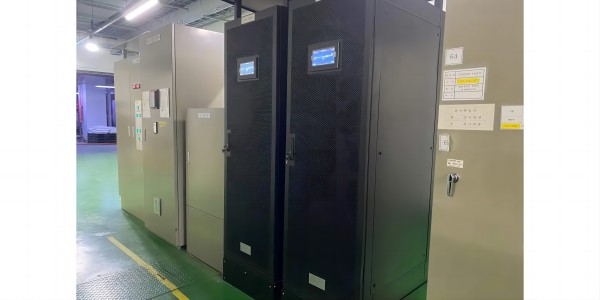 دو مجموعه از سیستم های مدولار یو پی اس 300 کیلووات با موفقیت در سئول، کره جنوبی نصب و راه اندازی شد.